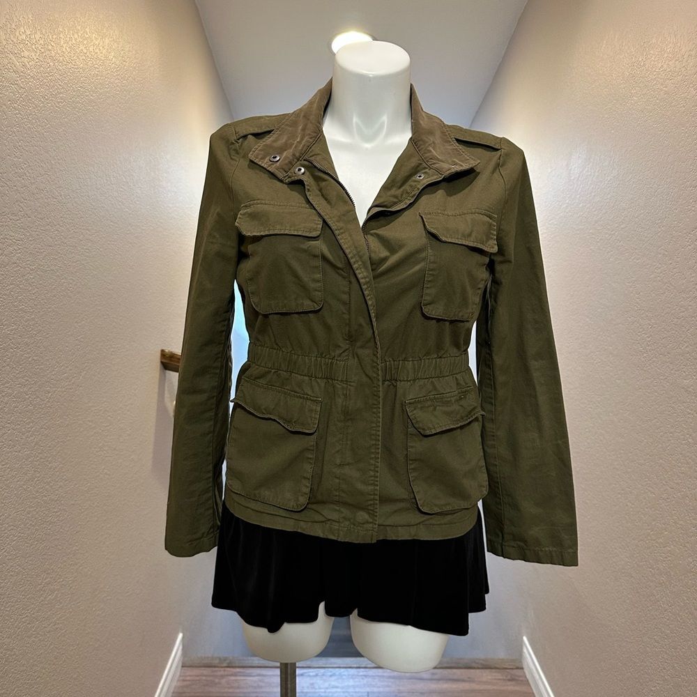 Love Tree Woman’s Olive Green Jacket L Cotton